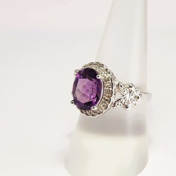 Amethyst Ring 3.1 Carats Sterling Silver Size 7 - Picture 3 of 8